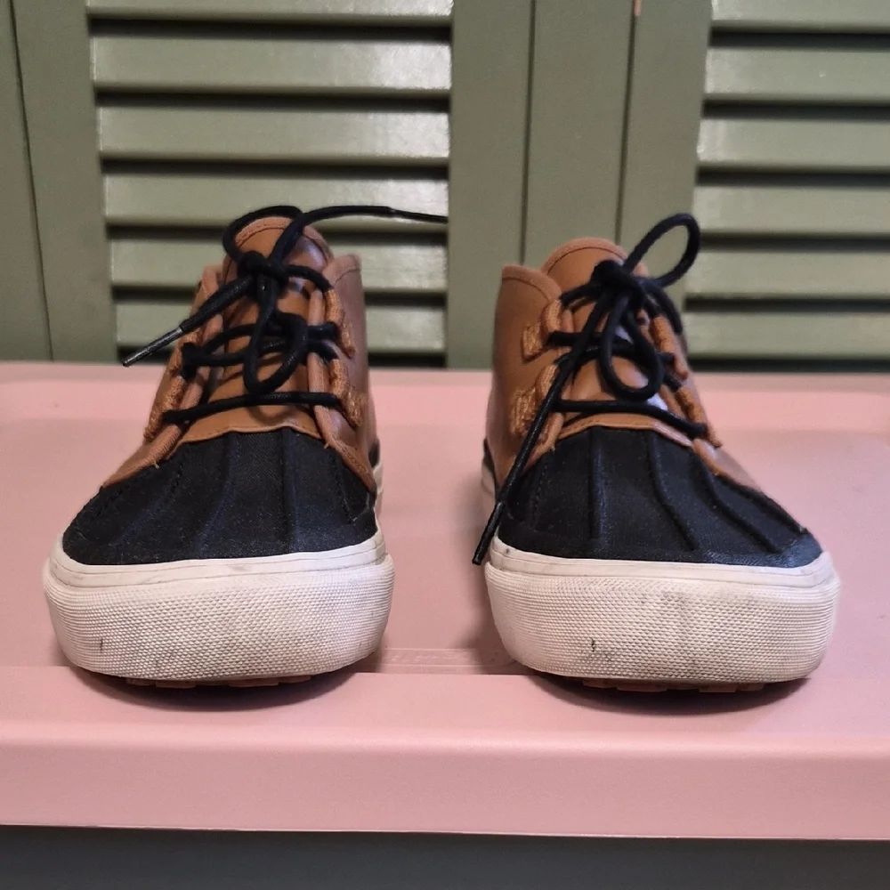 Vans Two-Tone Brown and Black Sneakers - Picture 6 of 10